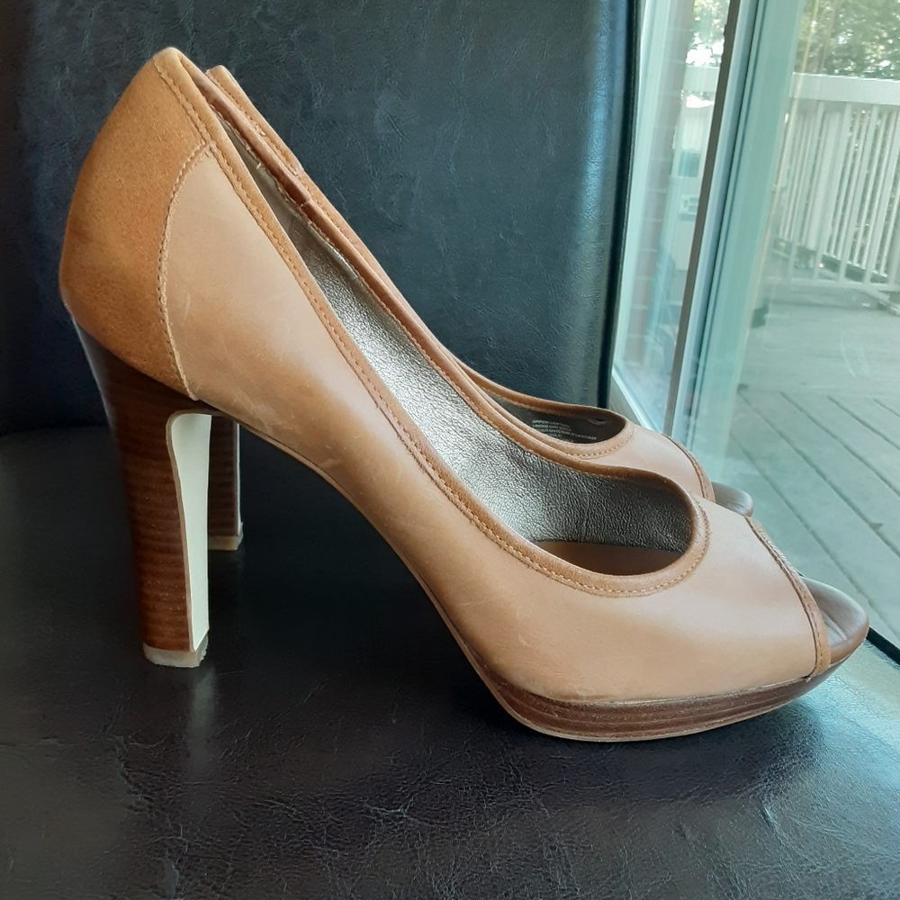 Banana Republic Size 9 Brown Women Shoes